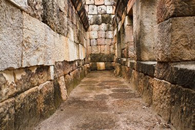 Antik sadok kok thom, Tayland