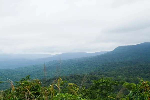 Pang Sida paisagem de montanha . — Fotografia de Stock