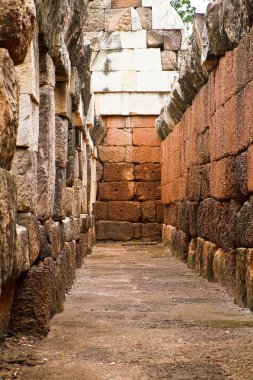 Antik sadok kok thom, Tayland