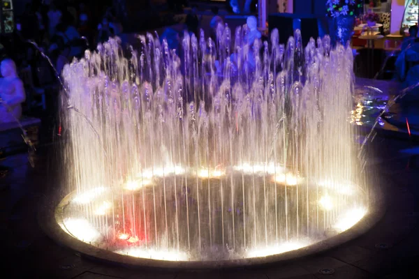 Fountain night lights. — Stock Photo, Image