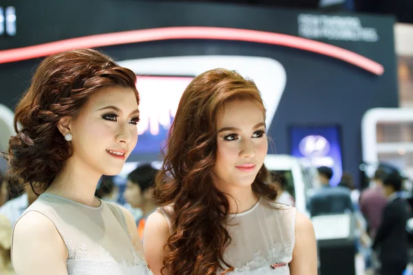 NONTHABURI, THAILANDIA - 1 DICEMBRE: ragazza The 30th Thailand Intern — Foto Stock