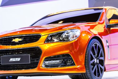 Nonthaburi, Tayland - 1 Aralık: chevrolet ss araba ekranda
