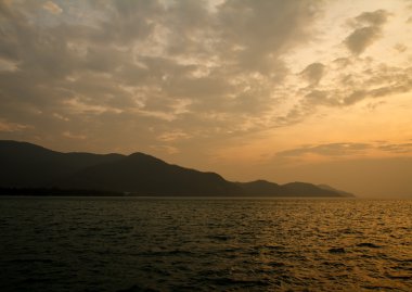 güneş doğarken bang bao, koh chang, Tayland
