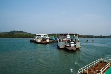 Trat, Tayland - 30 Aralık: koh chang Feribot İskelesi ve feribot
