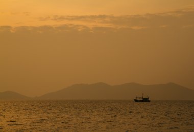 güneş doğarken bang bao, koh chang, Tayland