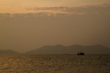 güneş doğarken bang bao, koh chang, Tayland