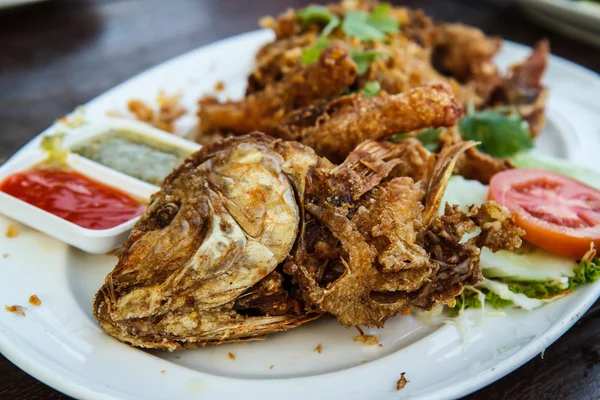 Thailand voedsel vis knoflook — Stockfoto