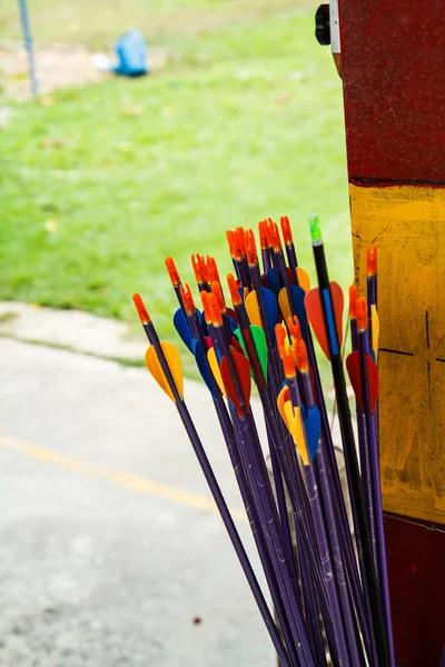 Flechas y tiro con arco objetivo — Foto de Stock