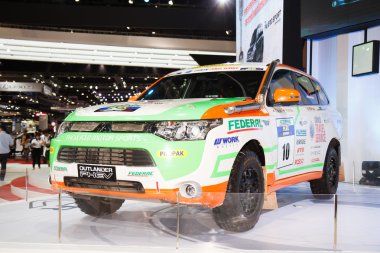 bangkok - 30 Mart: disp üzerine mitsubishi triton outlander 4wd PHEV