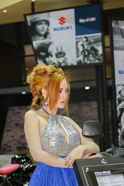 BANGKOK - MARCH 30 Unidentified model with Suzuki on display at — Stock Photo, Image
