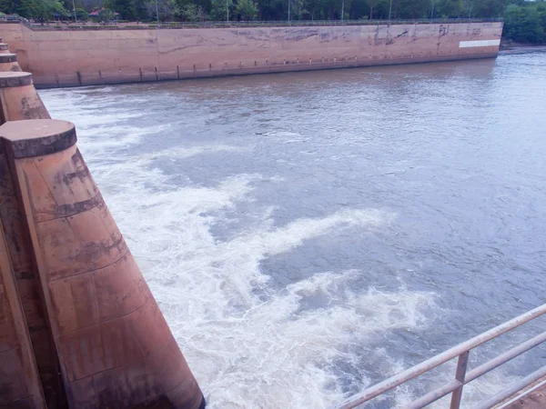 Mae Klong Dam — Stock Photo, Image