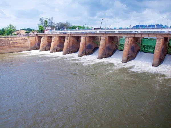 Mae Klong Dam — Zdjęcie stockowe
