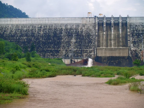 Khun Dan Prakan Chon Dam — Stock fotografie
