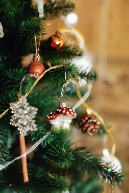 Mutlu Noeller ve mutlu yıllar.