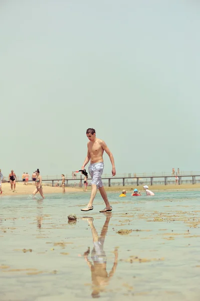 Laufen auf dem Wasser — Stockfoto