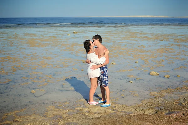 Pareja joven — Foto de Stock