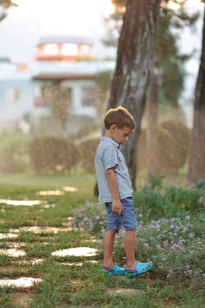 Baby in the park — Stock Photo, Image