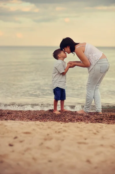 Gita in barca famiglia — Foto Stock