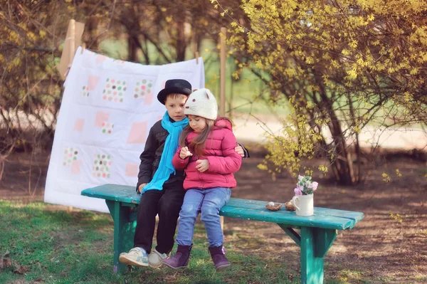 Bambini nella natura — Foto Stock