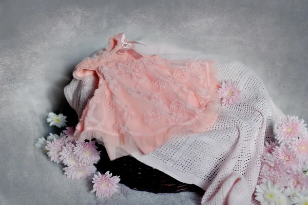 Vestido de bebé rosa — Foto de Stock