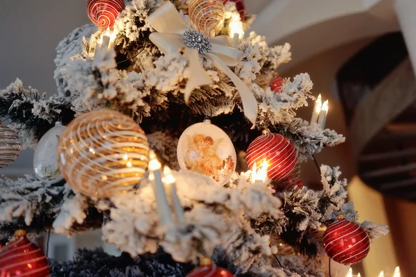 Oyuncaklarla Noel ağacı — Stok fotoğraf