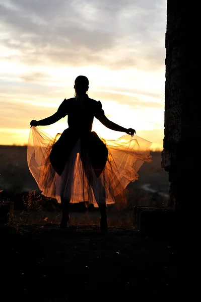 Silhouette der Frau — Stockfoto