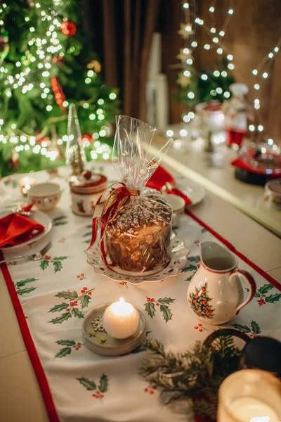 Jul Stil Dukning Röda Och Gröna Toner Matsal Inredning — Stockfoto