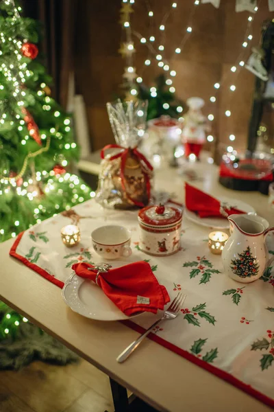 Christmas Style Table Setting Red Green Tones Dining Room Decor — Stock Photo, Image