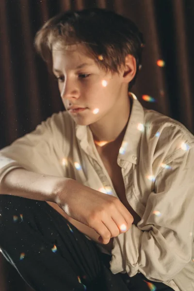 Pojke Tonåring Porträtt Med Sorgsen Look — Stockfoto