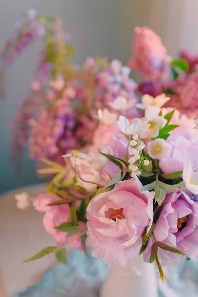 Een Boeket Bloemen Voor Een Vakantie Een Bruiloft Delicate Pastelkleuren — Stockfoto