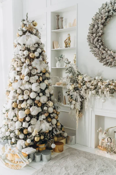 New Year Decor Festive Home Interior White Tones Gold — Stock Photo, Image