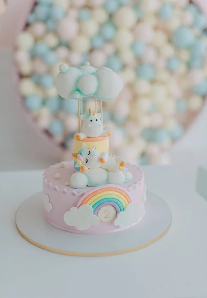 Torta Compleanno Bambini Festiva Colori Pastello — Foto Stock