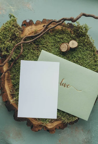 Invitation Mockup White Paper Letter Mockup Natural Background Moss Tree — Zdjęcie stockowe