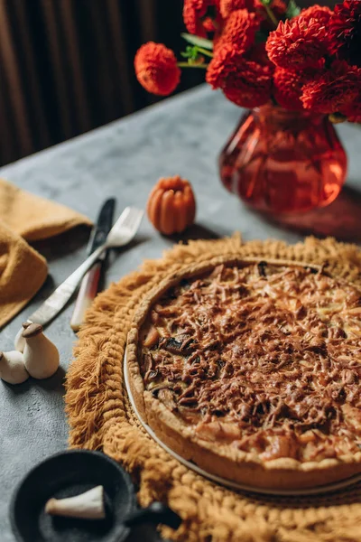 Kürbiskuchen Zum Festtagsessen Erntedank Dinner Halloween Kuchen — Stockfoto