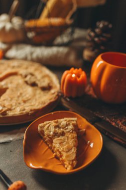 Noel yemeği için balkabağı turtası, Şükran Günü yemeği, Cadılar Bayramı pastası.