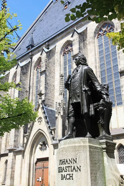 Statue Von Johann Sebastian Bach Vor Einer Kirche Leipzig — Stockfoto
