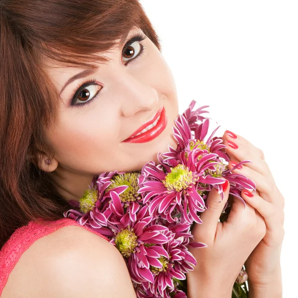 Porträt einer jungen schönen Frau mit Blumen — Stockfoto