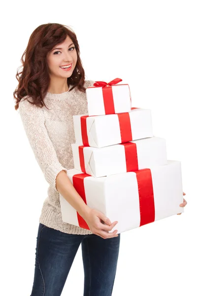 Šťastná žena s dárkové krabičky — Stock fotografie