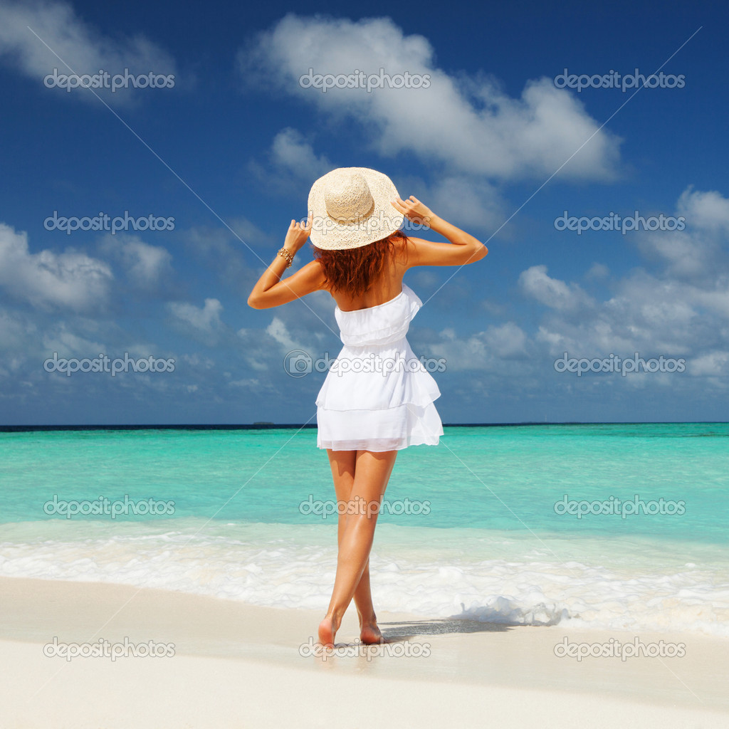 Fashion woman on the beach