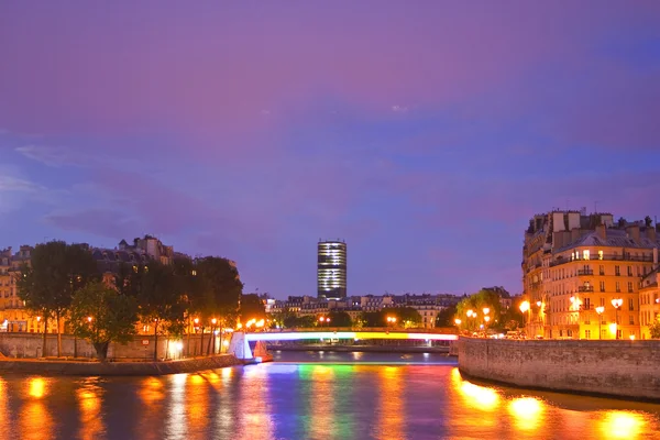 Ile de la Cite 和 Ile 圣 Louis — 图库照片