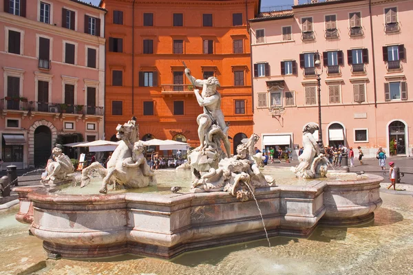 Neptunovu fontánu v Římě — Stock fotografie