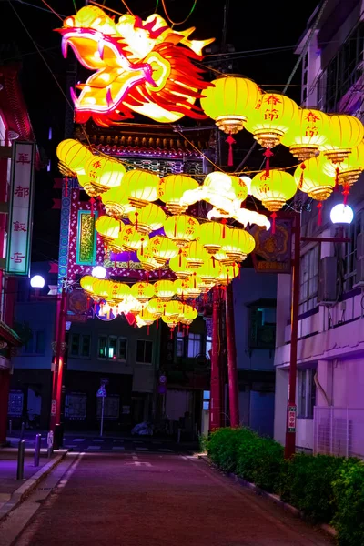 Chinese lantern street in Yokohama Chinatown Japan at night — Stock Photo, Image