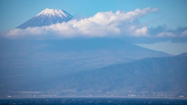 Un timelapse di nuvole al Monte Fuji in Giappone inclinazione — Video Stock