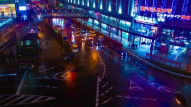 Osaka şehir merkezindeki caddenin zaman çizelgesi.