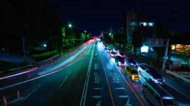 Setagaya Tokyo 'da şehir merkezindeki şehir sokağının gece çekimleri.