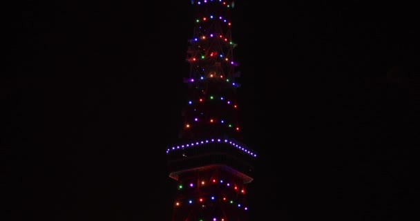 Освітлена вежа в Токіо вночі. — стокове відео