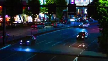 Shinjuku Tokyo yakınlarındaki Neon kasabasında sokağın zaman çizelgesi.