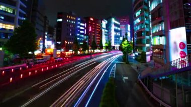 Shinjuku Tokyo 'nun neon kasabasındaki sokağın zaman çizelgesi.
