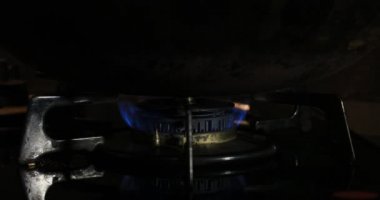 Mutfakta wok altında ısı Ateşleme