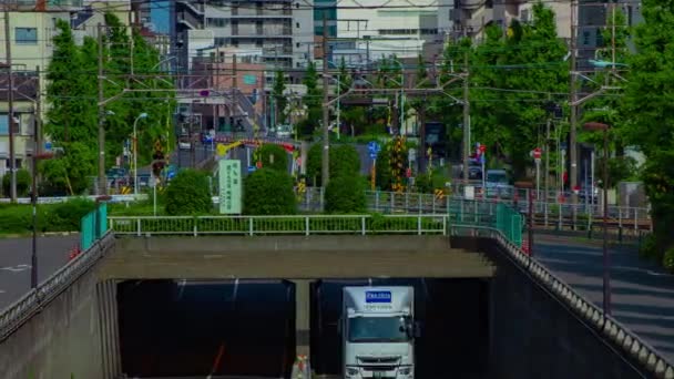 Un timelapse di strada nel centro di Kanpachi Avenue a Tokyo panning a lungo termine — Video Stock